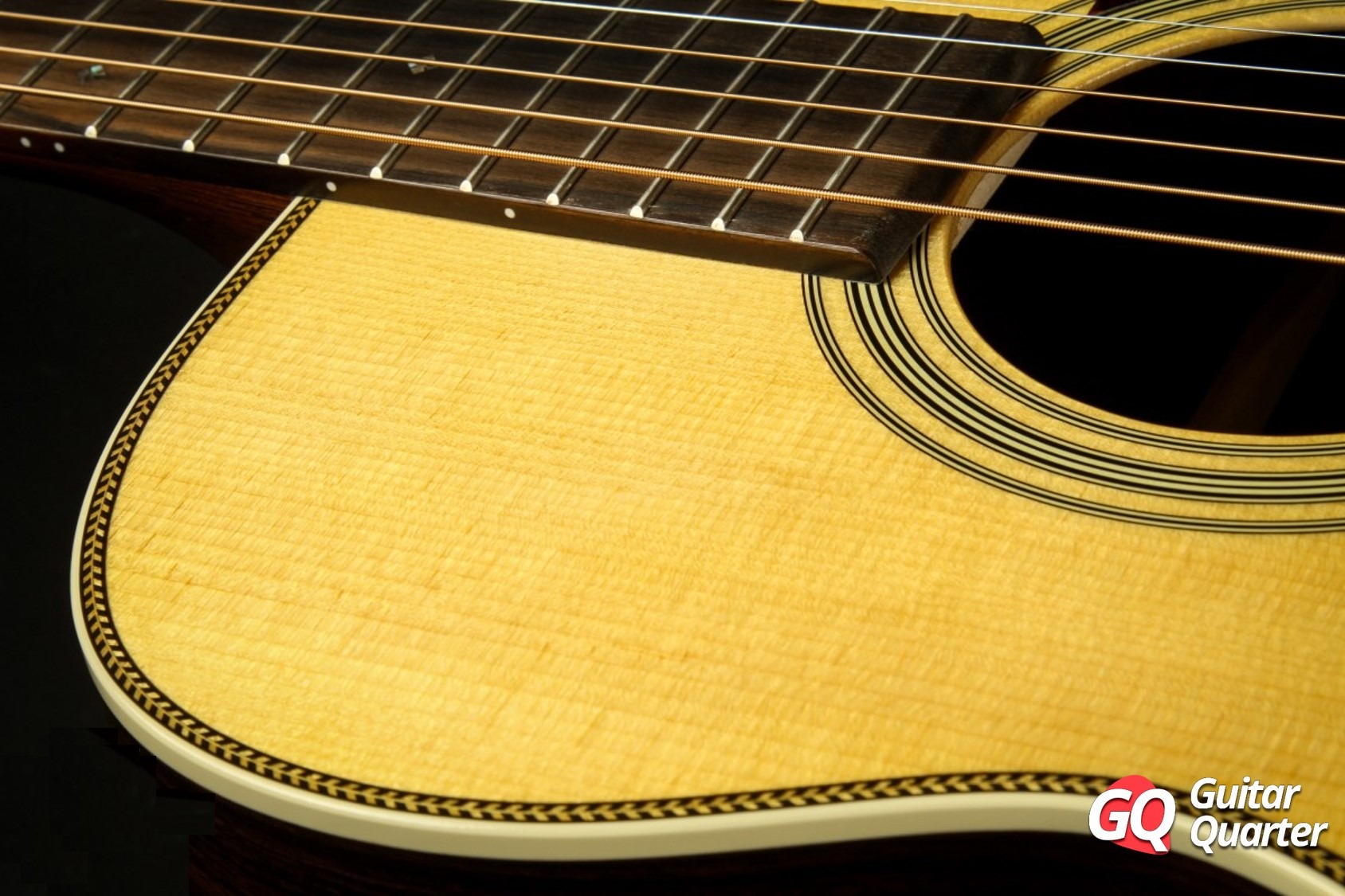 Acoustic guitar solid wood vs laminate, pros and cons